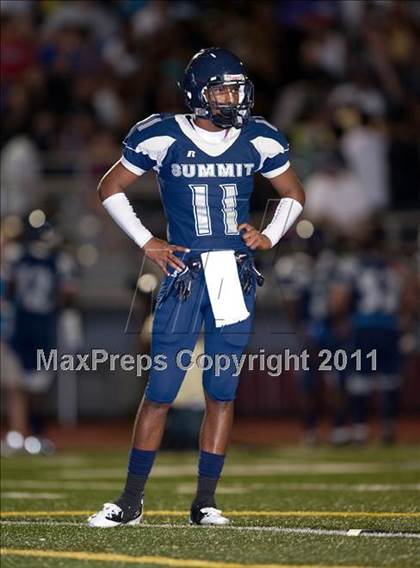 Thumbnail 2 in Etiwanda vs. Summit photogallery.