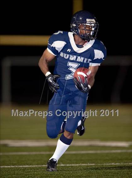 Thumbnail 3 in Etiwanda vs. Summit photogallery.
