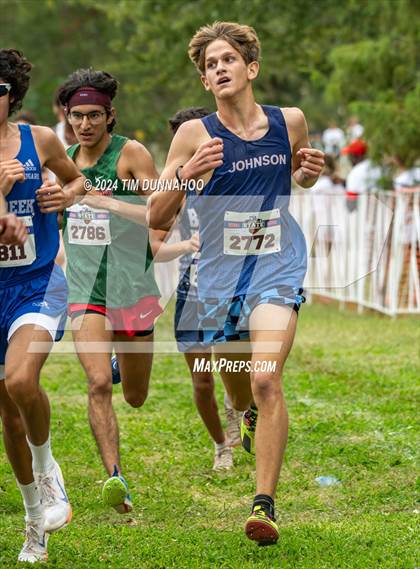 Thumbnail 1 in UIL 6A Boys Cross Country Finals photogallery.