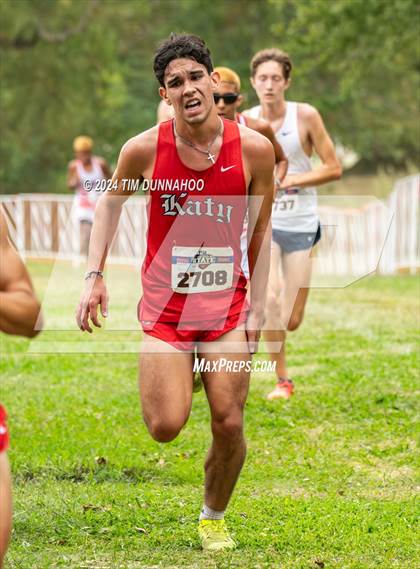 Thumbnail 2 in UIL 6A Boys Cross Country Finals photogallery.