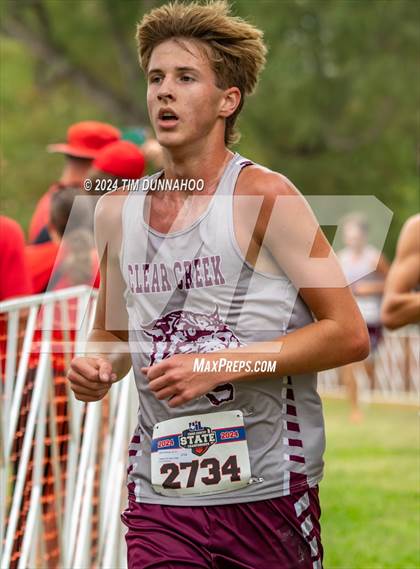 Thumbnail 2 in UIL 6A Boys Cross Country Finals photogallery.