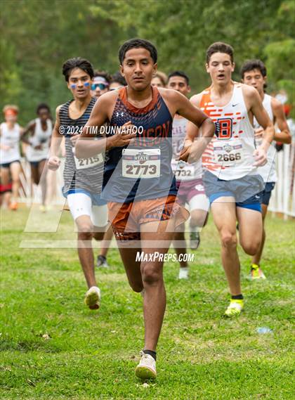 Thumbnail 3 in UIL 6A Boys Cross Country Finals photogallery.