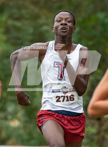 Thumbnail 1 in UIL 6A Boys Cross Country Finals photogallery.