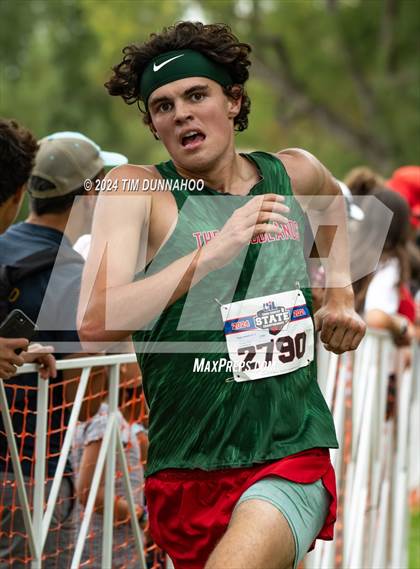 Thumbnail 3 in UIL 6A Boys Cross Country Finals photogallery.