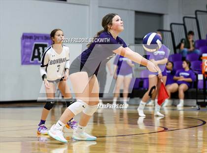 Thumbnail 2 in Tioga @ Bonham photogallery.