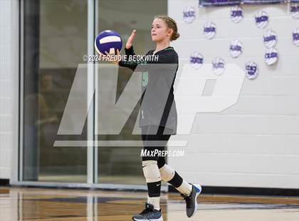 Thumbnail 1 in Tioga @ Bonham photogallery.