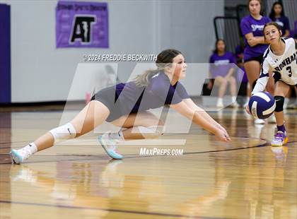 Thumbnail 2 in Tioga @ Bonham photogallery.