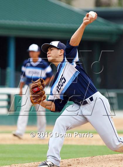 Thumbnail 3 in Los Osos vs. Damien photogallery.