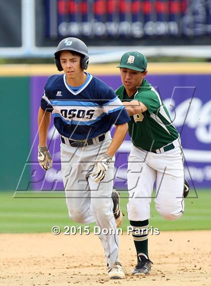 Thumbnail 3 in Los Osos vs. Damien photogallery.
