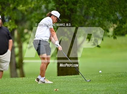 Thumbnail 3 in IHSAA Section 19 Final photogallery.