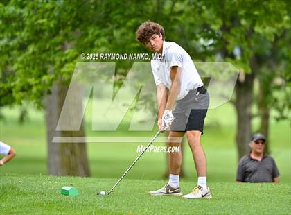 Thumbnail 3 in IHSAA Section 19 Final photogallery.