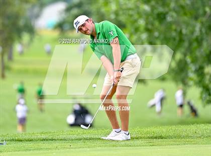 Thumbnail 3 in IHSAA Section 19 Final photogallery.