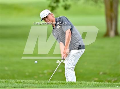 Thumbnail 2 in IHSAA Section 19 Final photogallery.