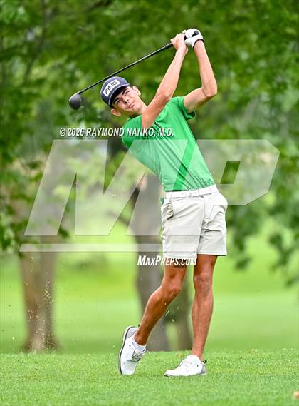 Thumbnail 2 in IHSAA Section 19 Final photogallery.