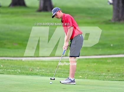 Thumbnail 1 in IHSAA Section 19 Final photogallery.