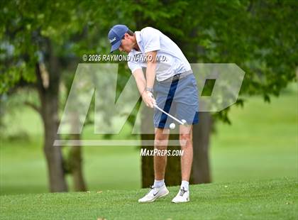 Thumbnail 1 in IHSAA Section 19 Final photogallery.