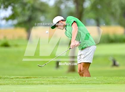 Thumbnail 1 in IHSAA Section 19 Final photogallery.
