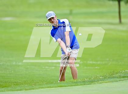 Thumbnail 2 in IHSAA Section 19 Final photogallery.