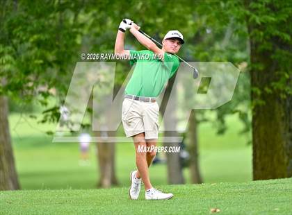 Thumbnail 2 in IHSAA Section 19 Final photogallery.