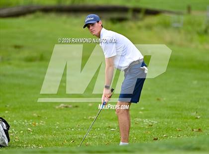 Thumbnail 2 in IHSAA Section 19 Final photogallery.