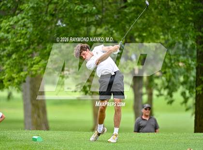 Thumbnail 2 in IHSAA Section 19 Final photogallery.