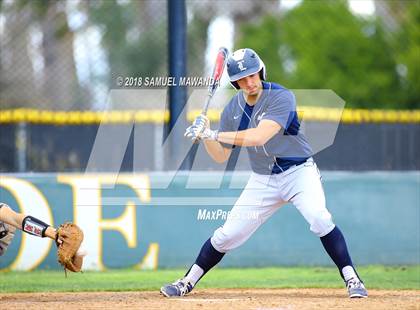 Thumbnail 3 in Loyola @ Crespi photogallery.