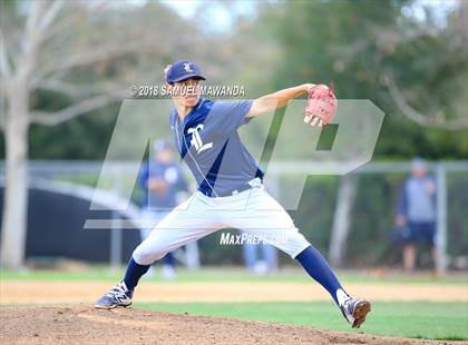 Thumbnail 2 in Loyola @ Crespi photogallery.