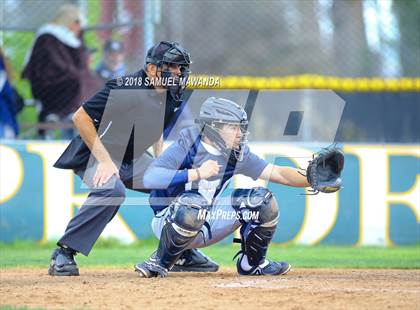 Thumbnail 3 in Loyola @ Crespi photogallery.