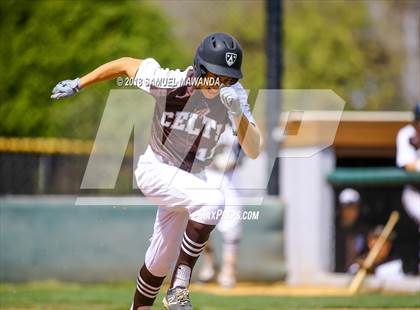 Thumbnail 1 in Loyola @ Crespi photogallery.
