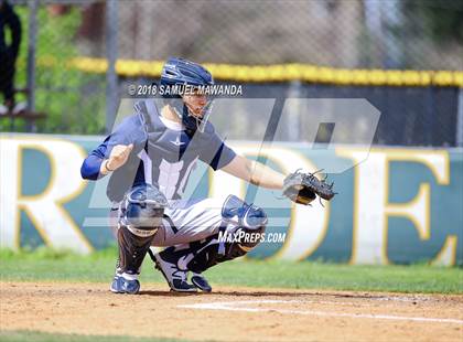 Thumbnail 1 in Loyola @ Crespi photogallery.
