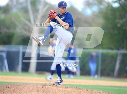 Thumbnail 1 in Loyola @ Crespi photogallery.