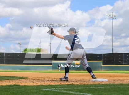 Thumbnail 1 in Loyola @ Crespi photogallery.