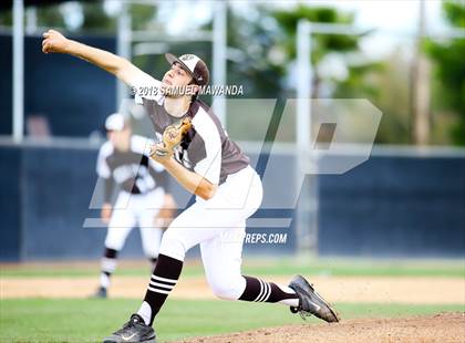 Thumbnail 1 in Loyola @ Crespi photogallery.