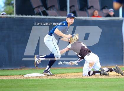 Thumbnail 3 in Loyola @ Crespi photogallery.