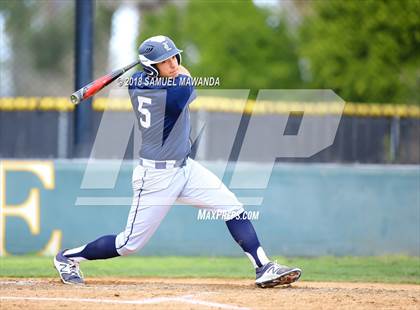 Thumbnail 3 in Loyola @ Crespi photogallery.