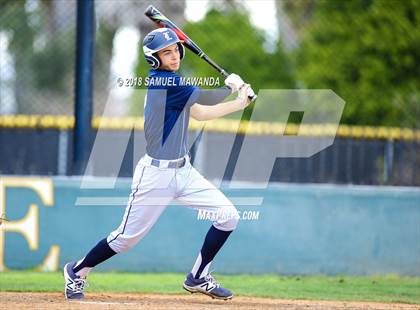 Thumbnail 1 in Loyola @ Crespi photogallery.