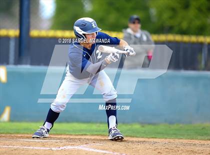 Thumbnail 2 in Loyola @ Crespi photogallery.
