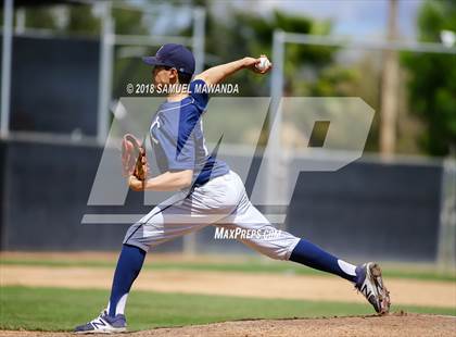 Thumbnail 3 in Loyola @ Crespi photogallery.