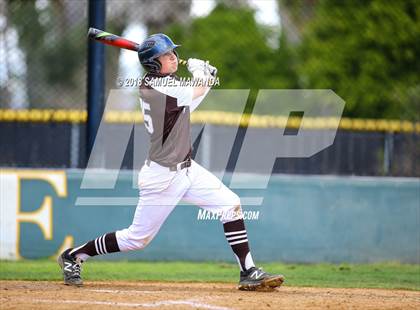 Thumbnail 3 in Loyola @ Crespi photogallery.