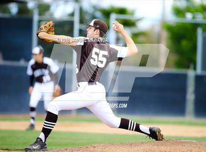 Thumbnail 2 in Loyola @ Crespi photogallery.