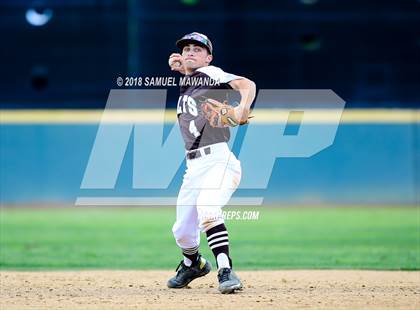 Thumbnail 1 in Loyola @ Crespi photogallery.