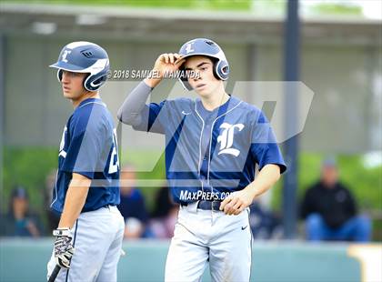 Thumbnail 1 in Loyola @ Crespi photogallery.