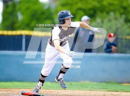 Thumbnail 1 in Loyola @ Crespi photogallery.
