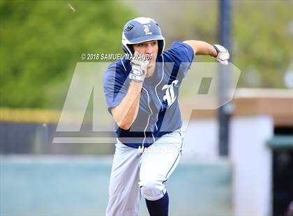 Thumbnail 3 in Loyola @ Crespi photogallery.