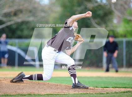 Thumbnail 3 in Loyola @ Crespi photogallery.