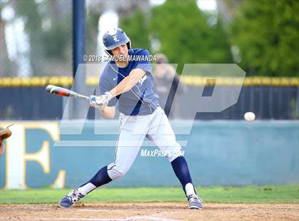 Thumbnail 1 in Loyola @ Crespi photogallery.