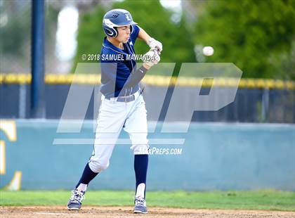 Thumbnail 3 in Loyola @ Crespi photogallery.