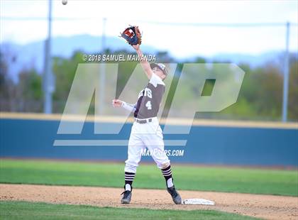 Thumbnail 3 in Loyola @ Crespi photogallery.