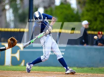 Thumbnail 2 in Loyola @ Crespi photogallery.