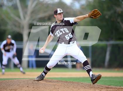 Thumbnail 2 in Loyola @ Crespi photogallery.